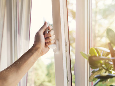 Aérer sa maison: quelle solution est efficace contre la condensation?